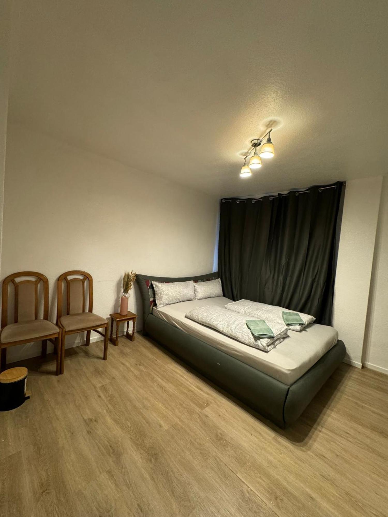 Moebliertes Zimmer Mit Tv, Internet & Kompletter Ausstattung In Bonn-Mehlem Exterior photo